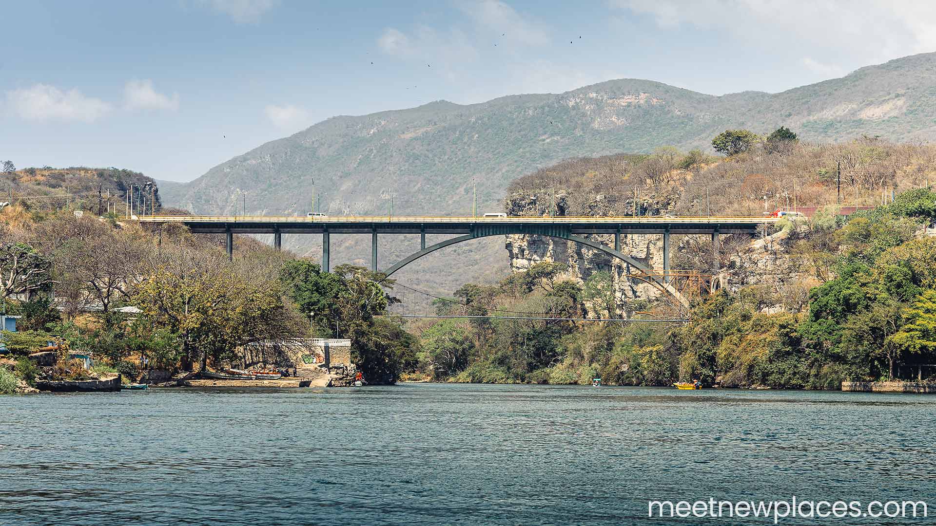 mexico-san-christobal-canyon-sumidero-bridge-from-water-16x9-1920x1080