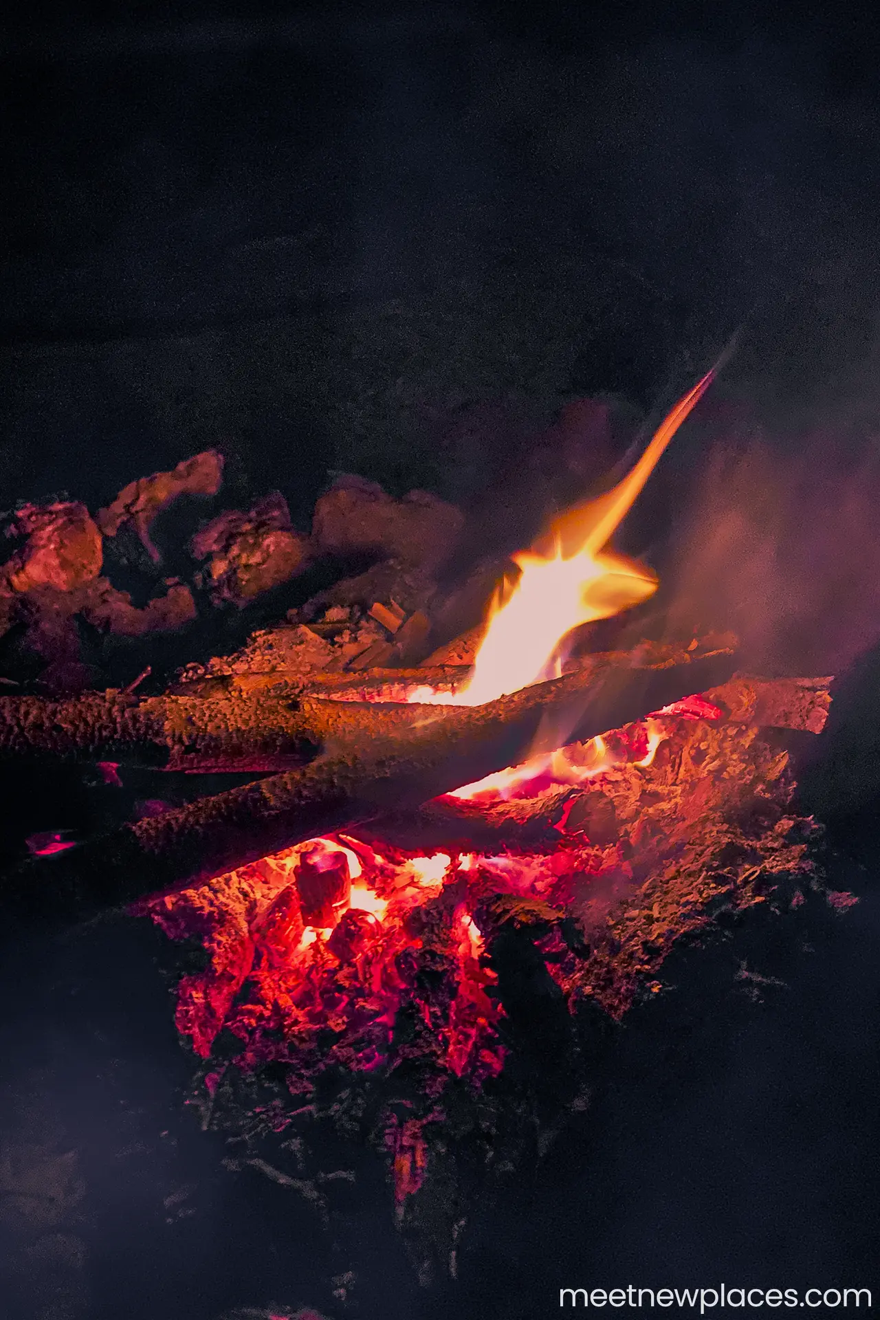 mexico-calakmul-camping-campfire-1280x1920