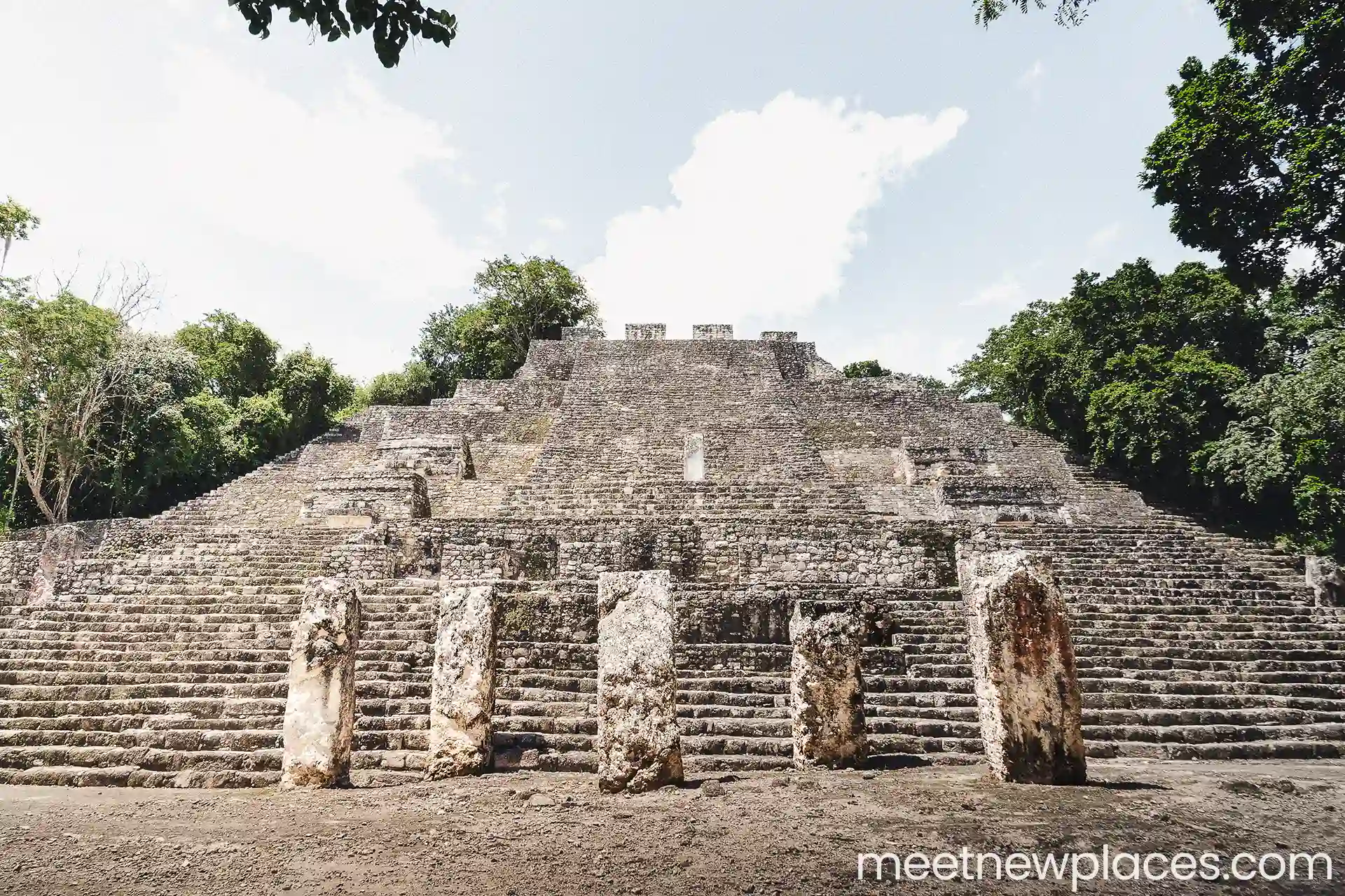 mexico-calakmul-structure2-base-1920x1280