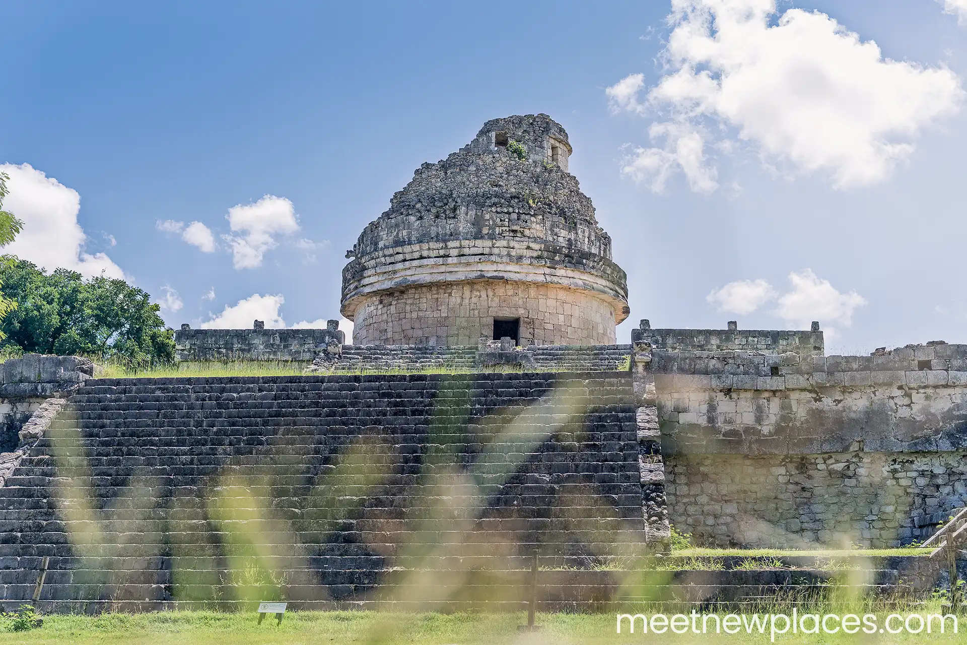 mexico-chichen-itza-caracol-1920x1280 mexico-city-zocalo-flag-tore