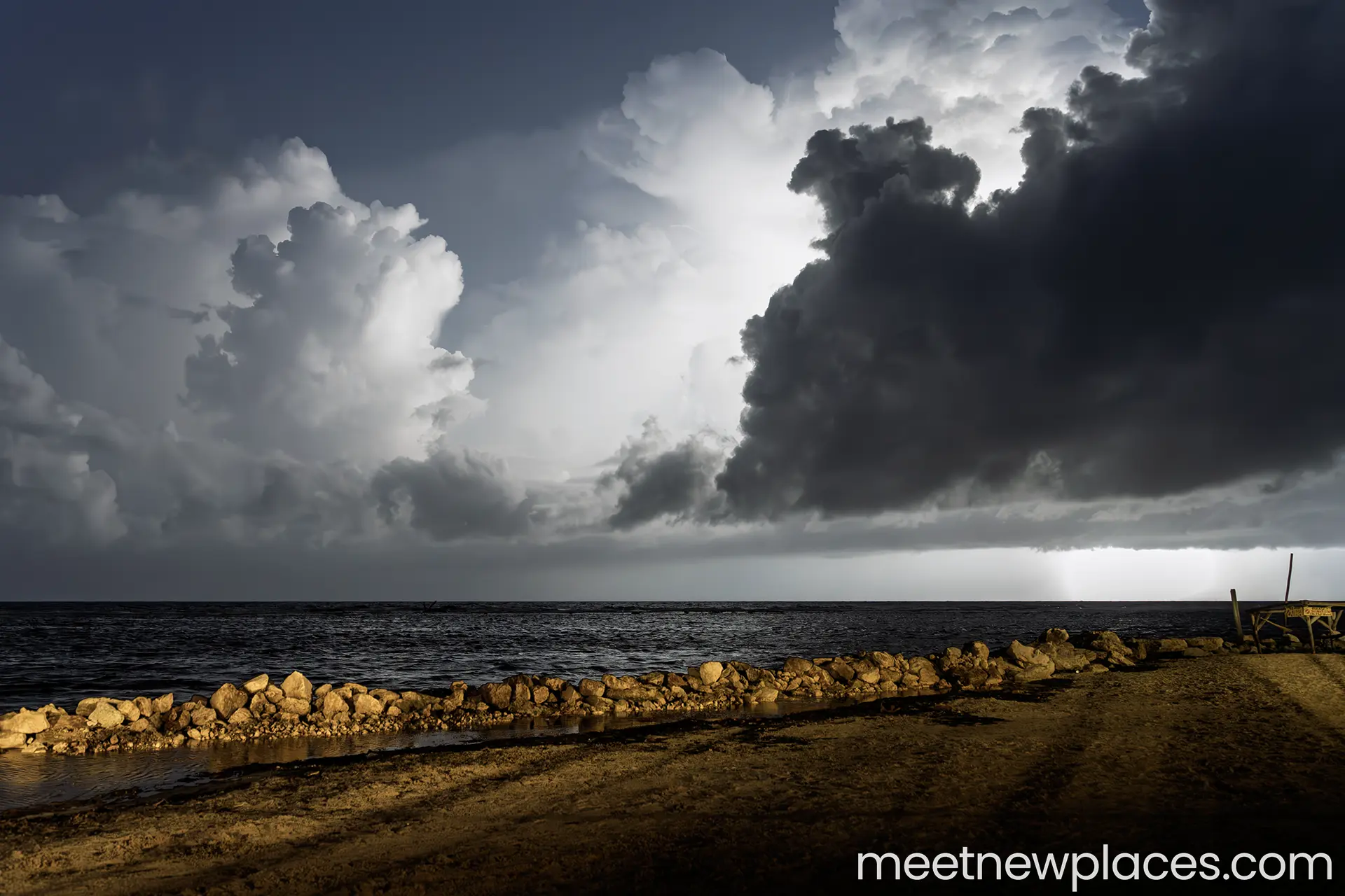 mexico-mahahual-thunderstorm-1920x1280