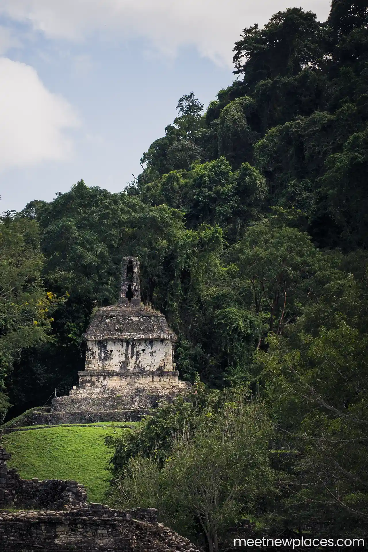 mexico-palenque-archeological-site-2-1280x1920-LQ