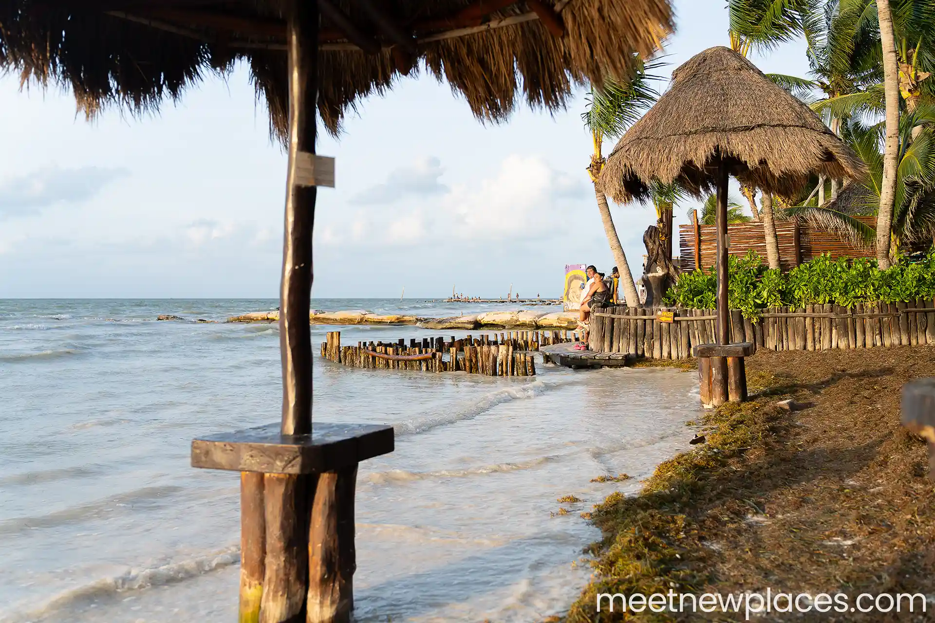 mexico-holbox-couple-sunset-beach-1920x1280 mexico-city-zocalo-flag-tore