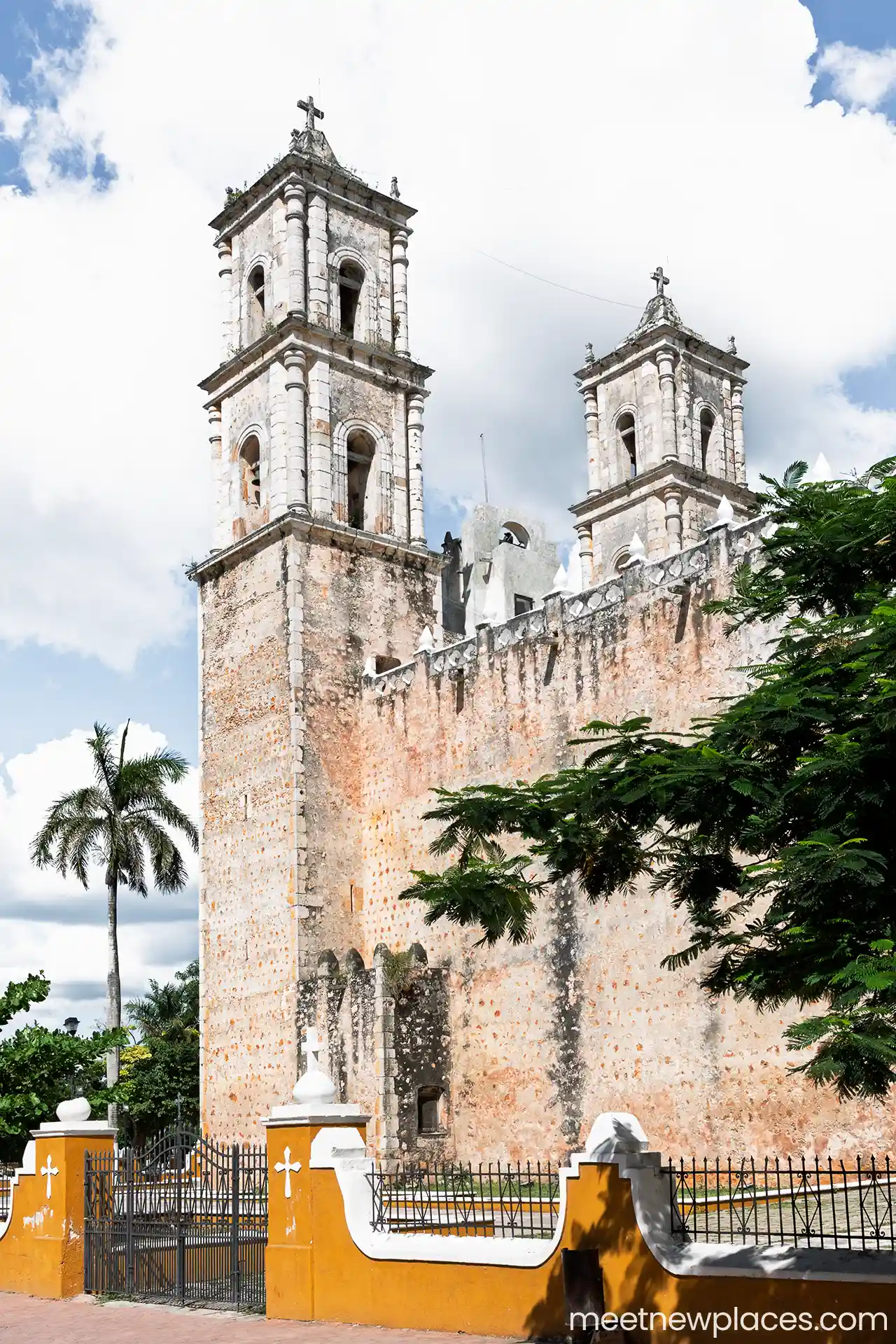 mexico-valladolid-Iglesia-de-San-Servacio-day-1-1280x1920