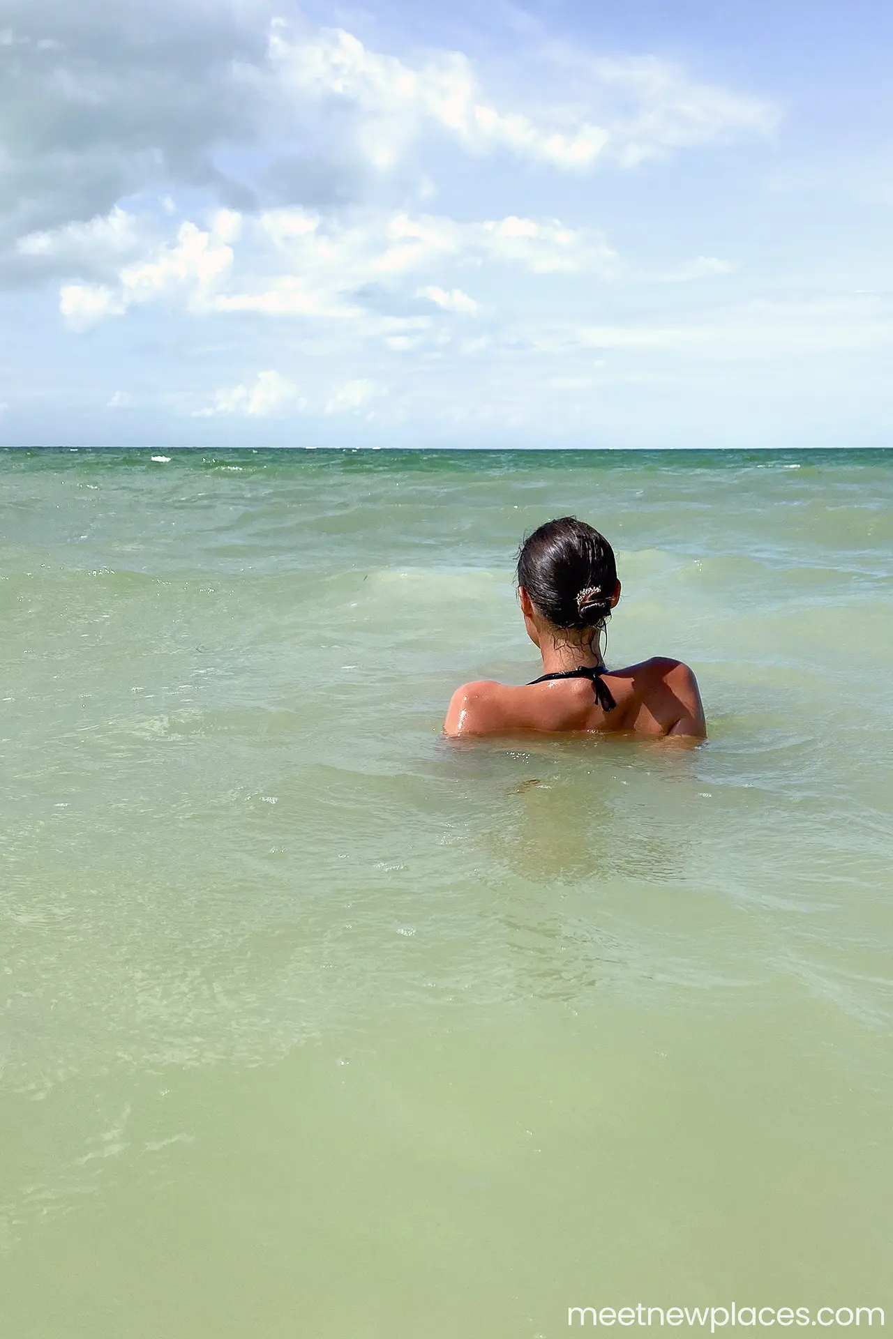 mexico-holbox-J-in-water-1280x1920
