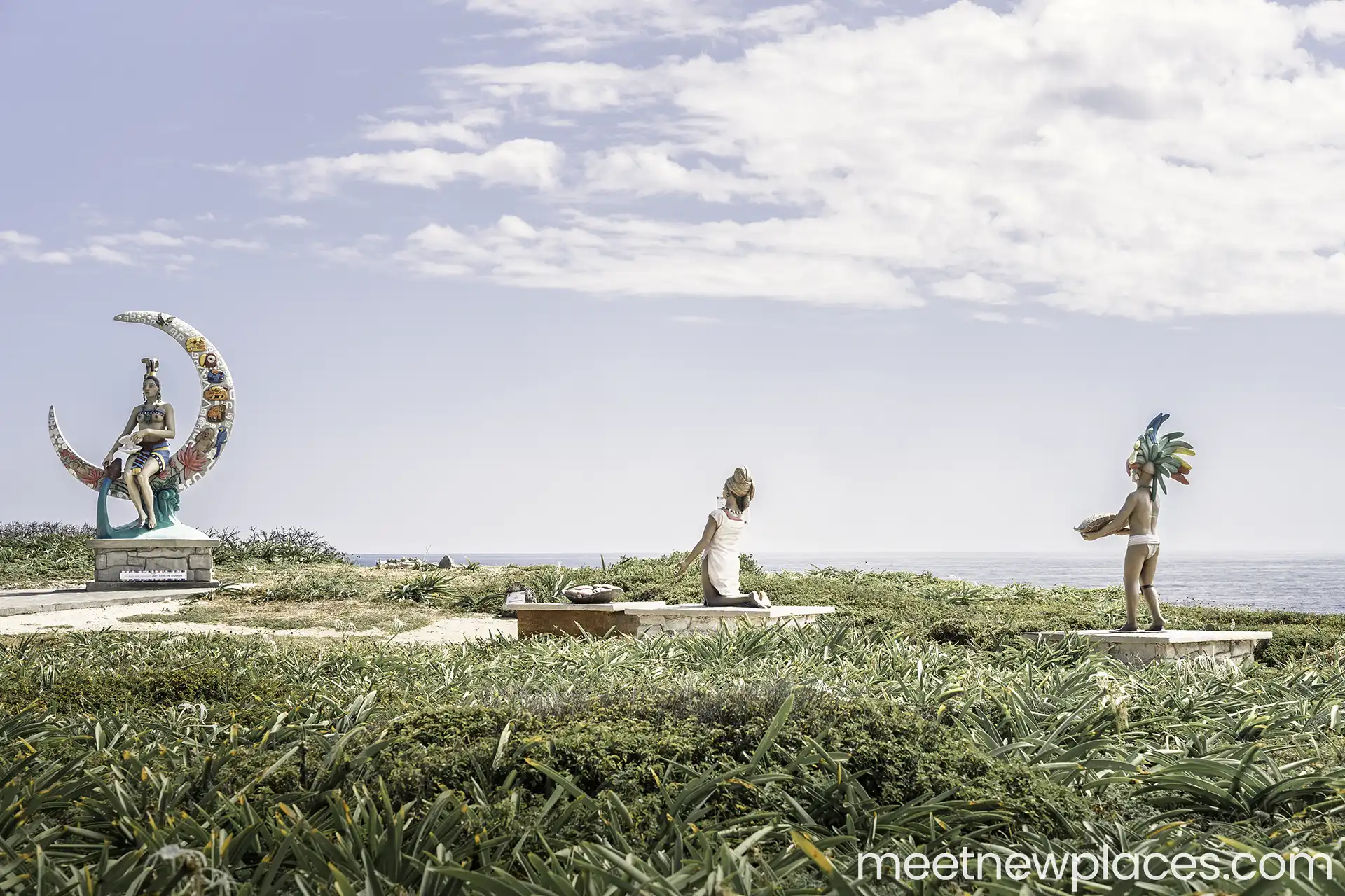 mexico-city-zocalo-flag-tore